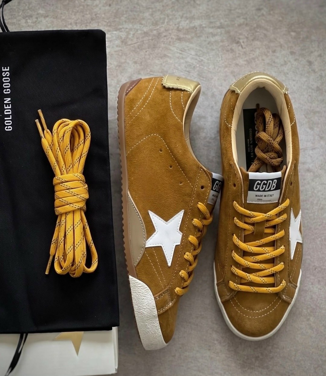 кроссовки golden goose,кеды super-star classic golden goose коричневый,кроссовки super-star коричневый golden goose,,golden goose sneakers