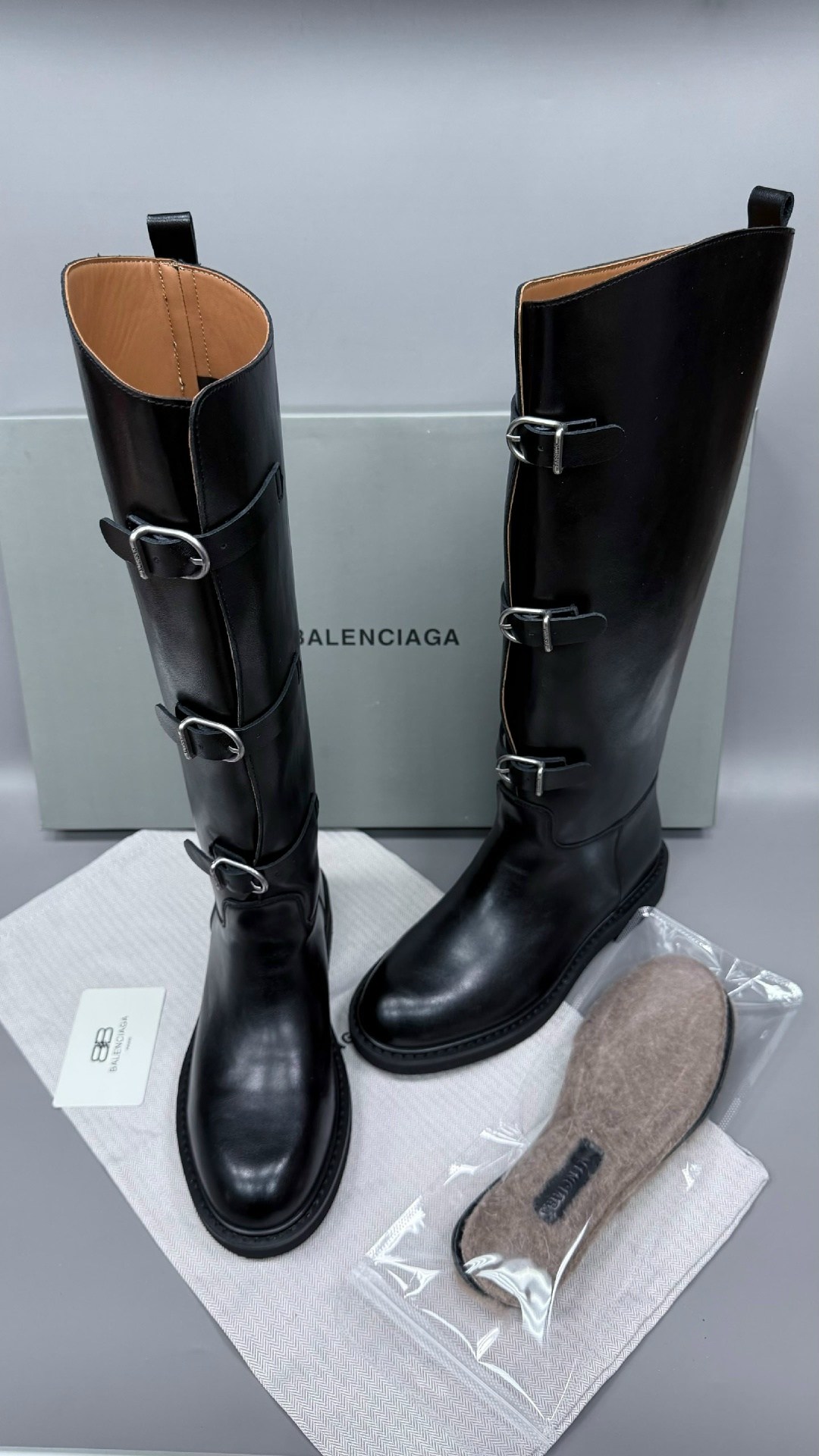 сапоги miu miu,кожаные сапоги miu miu,сапоги,женские сапоги,