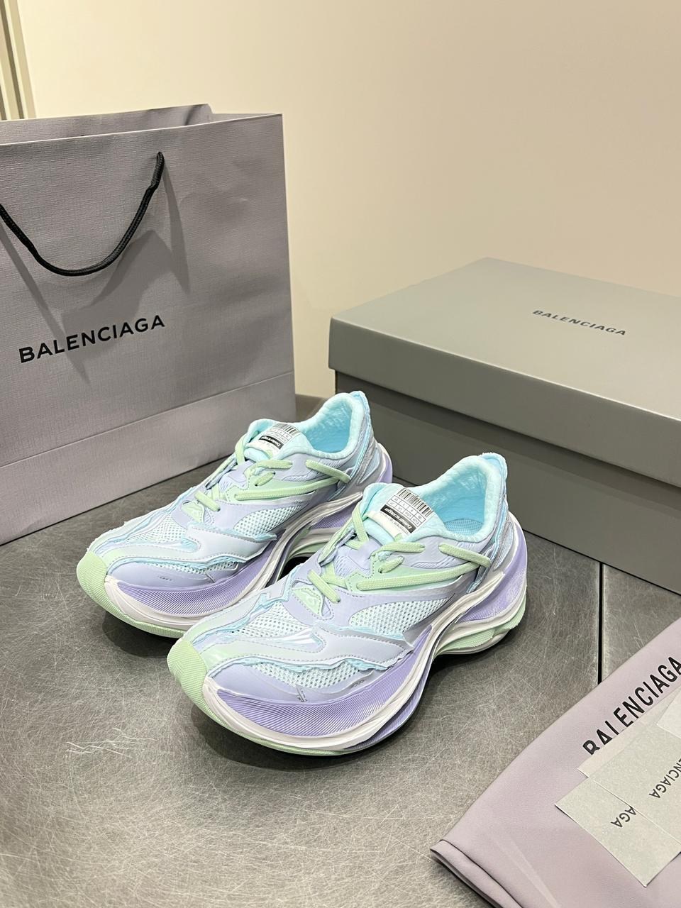 кроссовки balenciaga женские,кроссовки balenciaga,кроссовки balenciaga на высокой подошве арт. р135,кроссовки баленсиага,кроссовки balenciaga triple s