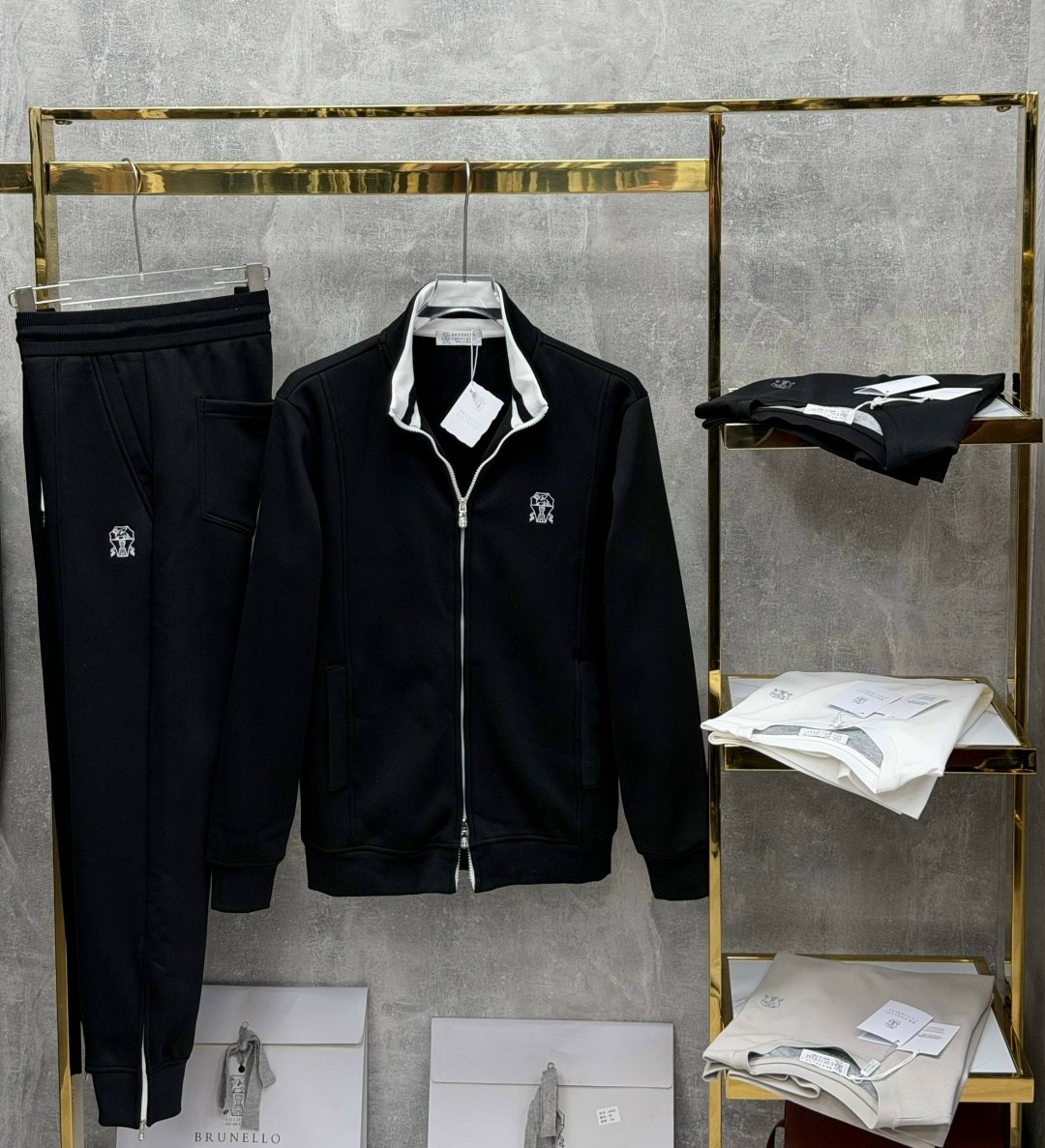 спортивный костюм brunello cucinelli,мужские спортивные костюмы brunello cucinelli,спортивный костюм billionaire,спортивный костюм philipp plein мужской,спортивный костюм мужской