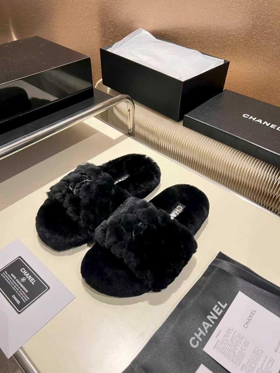 chanel шлепанцы женские,шлепанцы меховые,женские меховые тапочки,меховые тапочки,шлепанцы chanel
