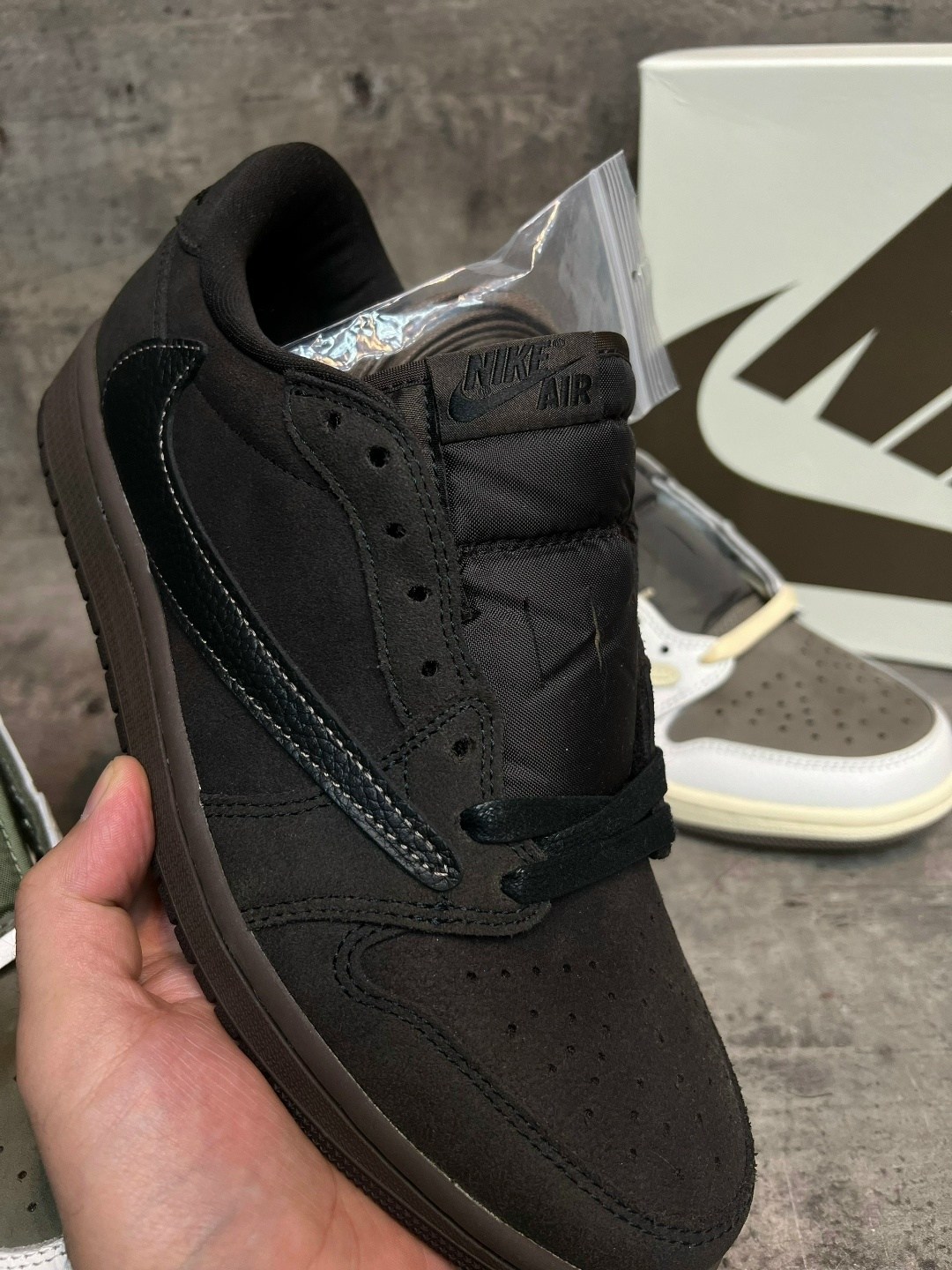 nike air jordan 1 low travis scott,air jordan 1 low travis scott,air jordan 1 low og travis scott velvet brown,кроссовки travis scott x air jordan 1 low velvet brown nike,кроссовки travis scott x air