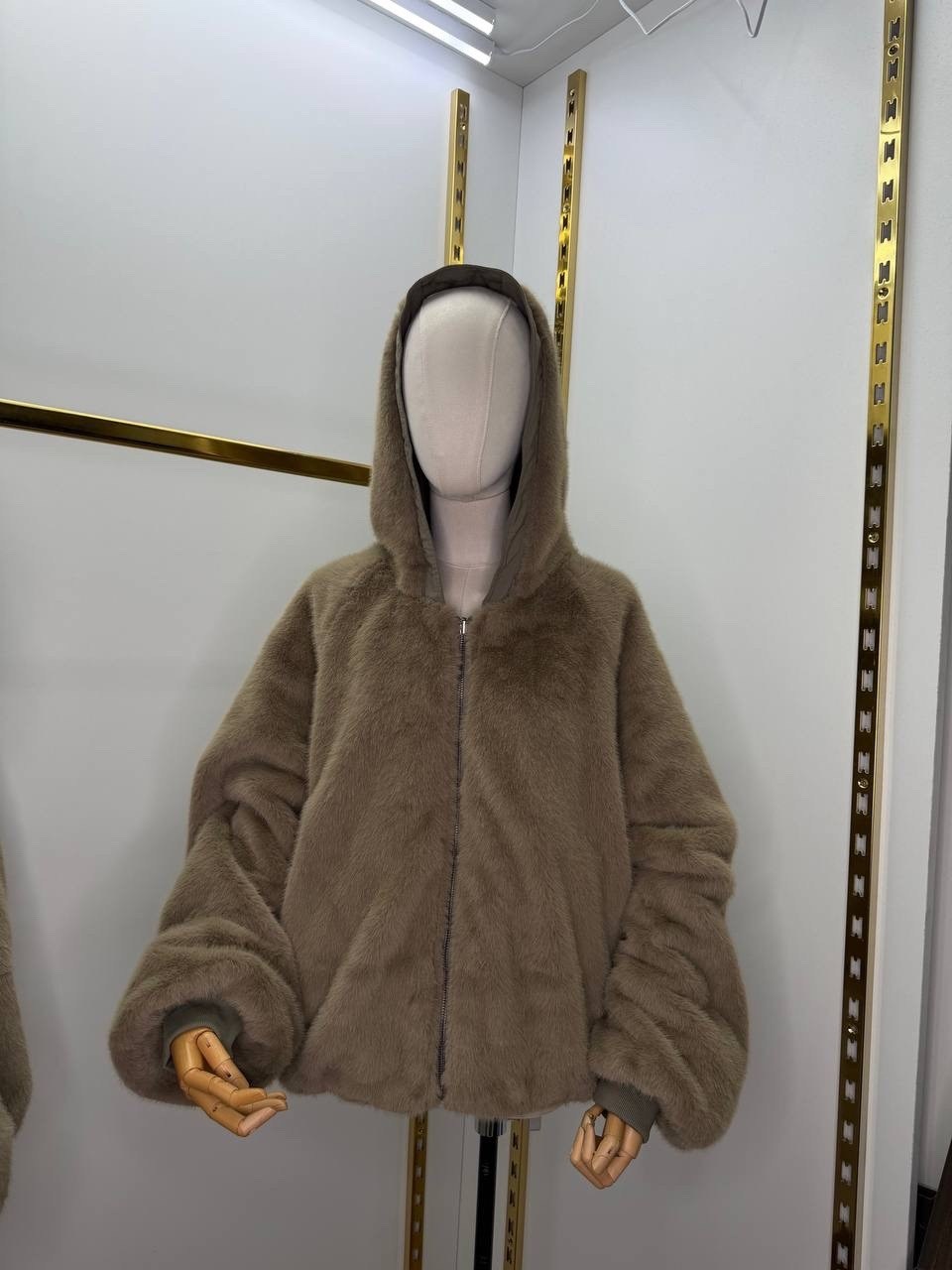 шуба искусственная экошуба зимняя с капюшоном (oversize) n&t store,шуба искусственная экошуба зимняя с капюшоном,женская искусственная шуба,шуба искусственная экошуба зимняя с капюшоном (oversize),шуб