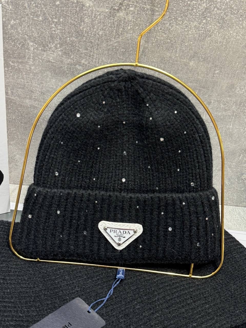 шапка prada,шапка и шарф,комплект шапка с шарфом,шарф chanel,набор шапка и шарф