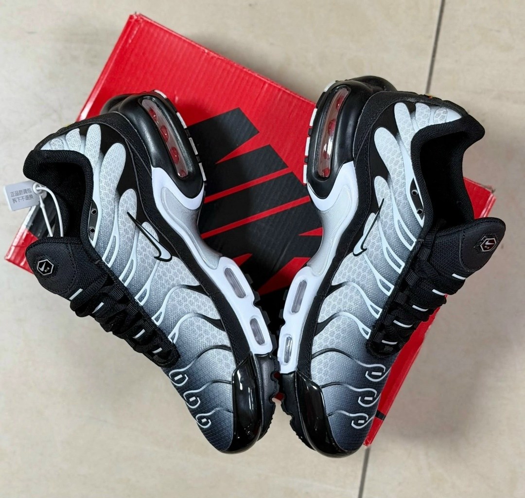 кроссовки nike tn air max plus,nike tn air max plus,кроссовки,,спортивная