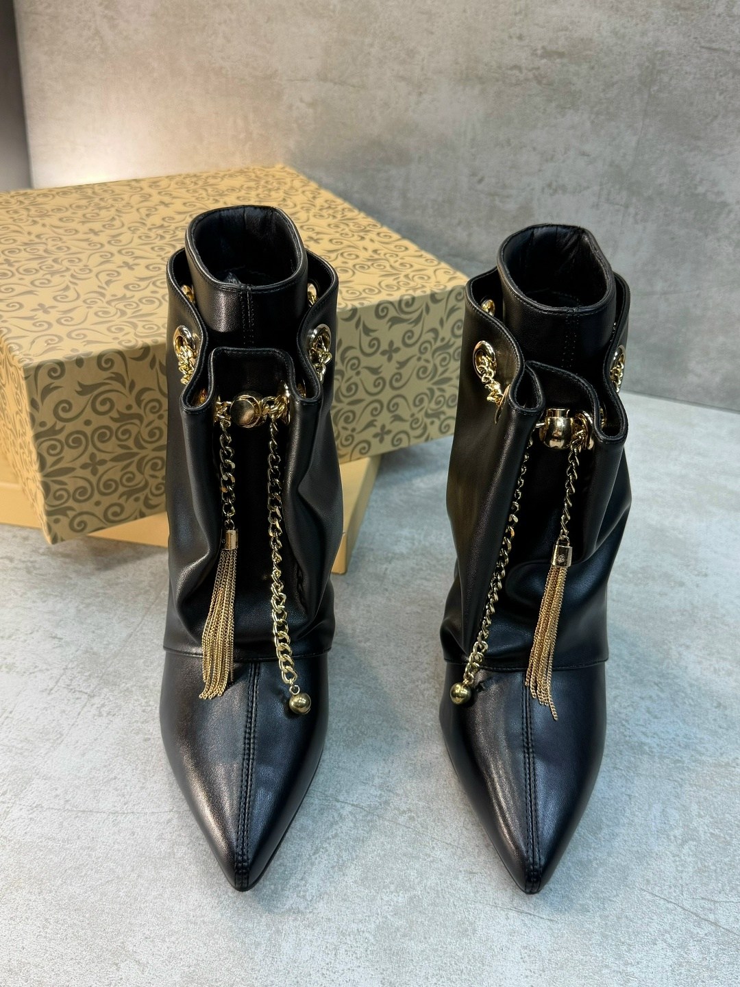 ,женские ботильоны,ботильоны balmain,ботильоны бальман,женская