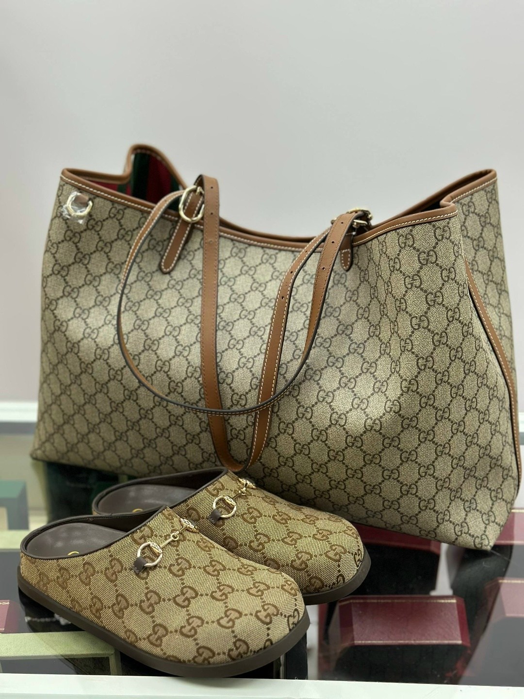 обувь,gucci сумка,сумки гуччи,сумка тоут gucci,гуччи сумка женская