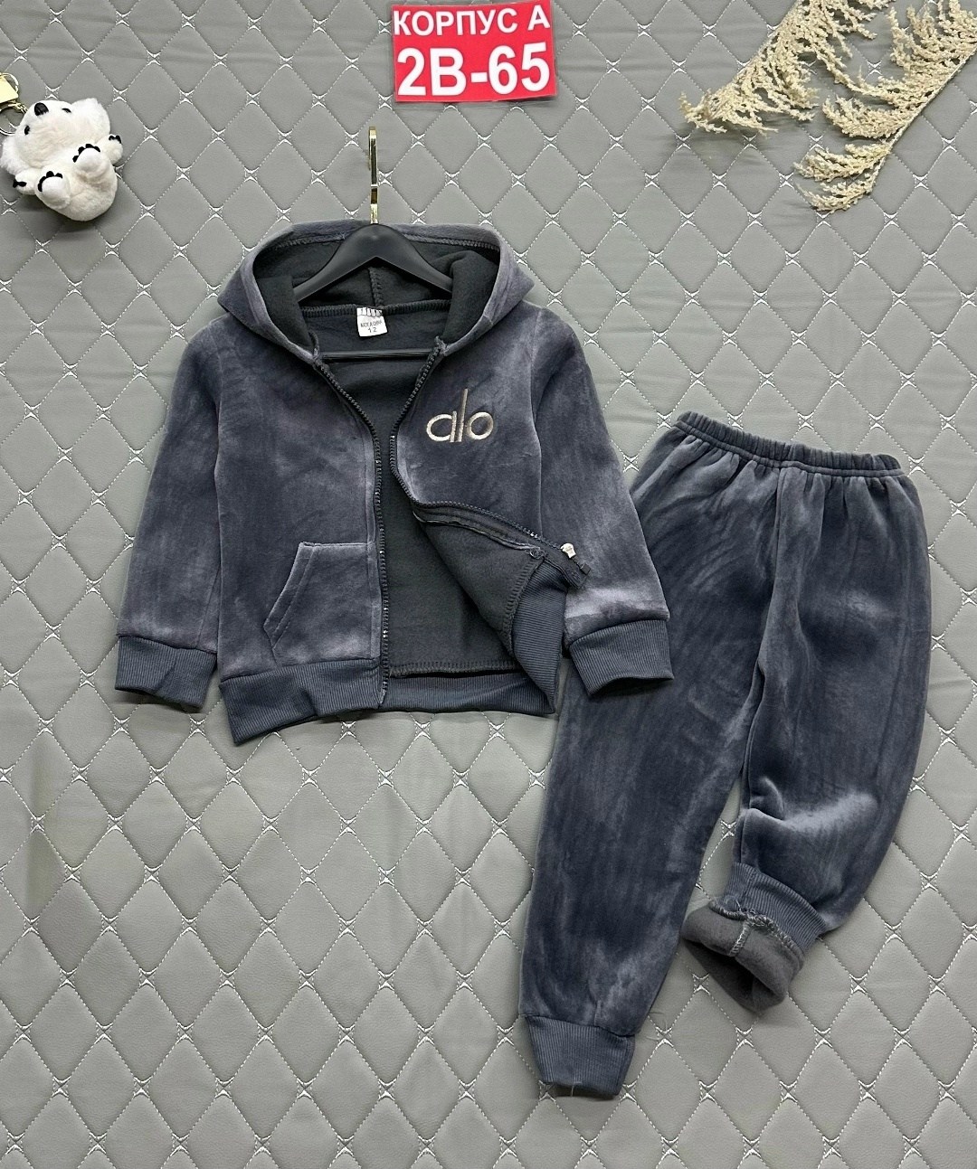 спортивный велюровый костюм,велюровые костюмы,костюм детский велюровый,велюровый костюм для девочки,костюм детский