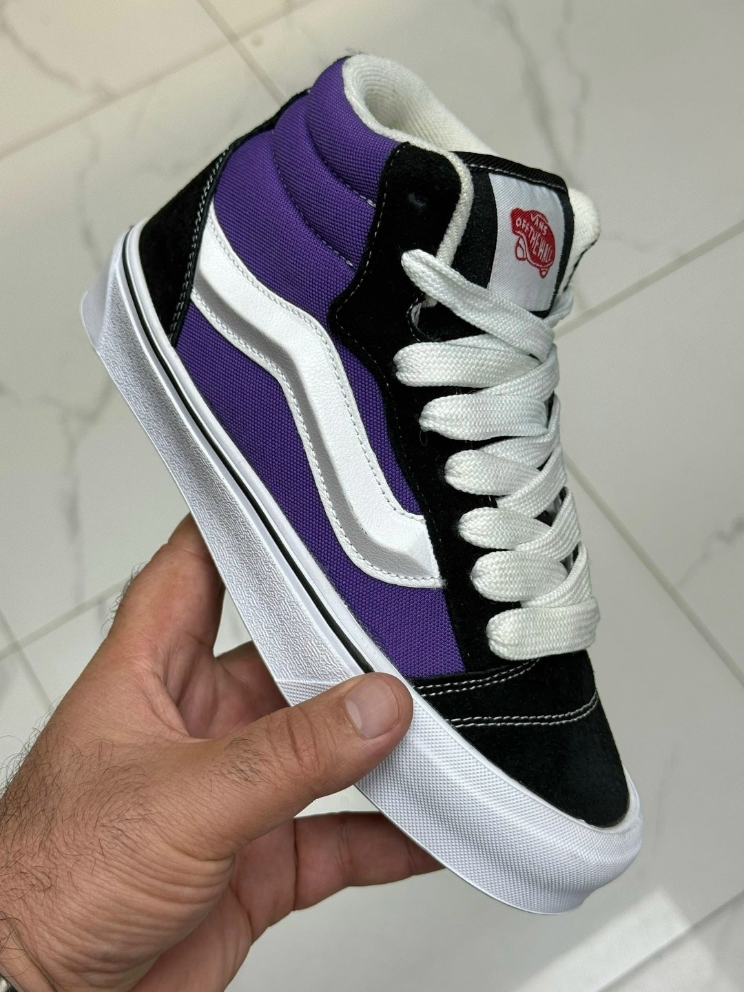 кроссовки зимние с мехом вансы дутые vans,кеды vans зимние,кеды ванс высокие зимние sk8 hi утепленные с мехом,кроссовки высокие зимние с мехом,кроссовки vans зимние с мехом
