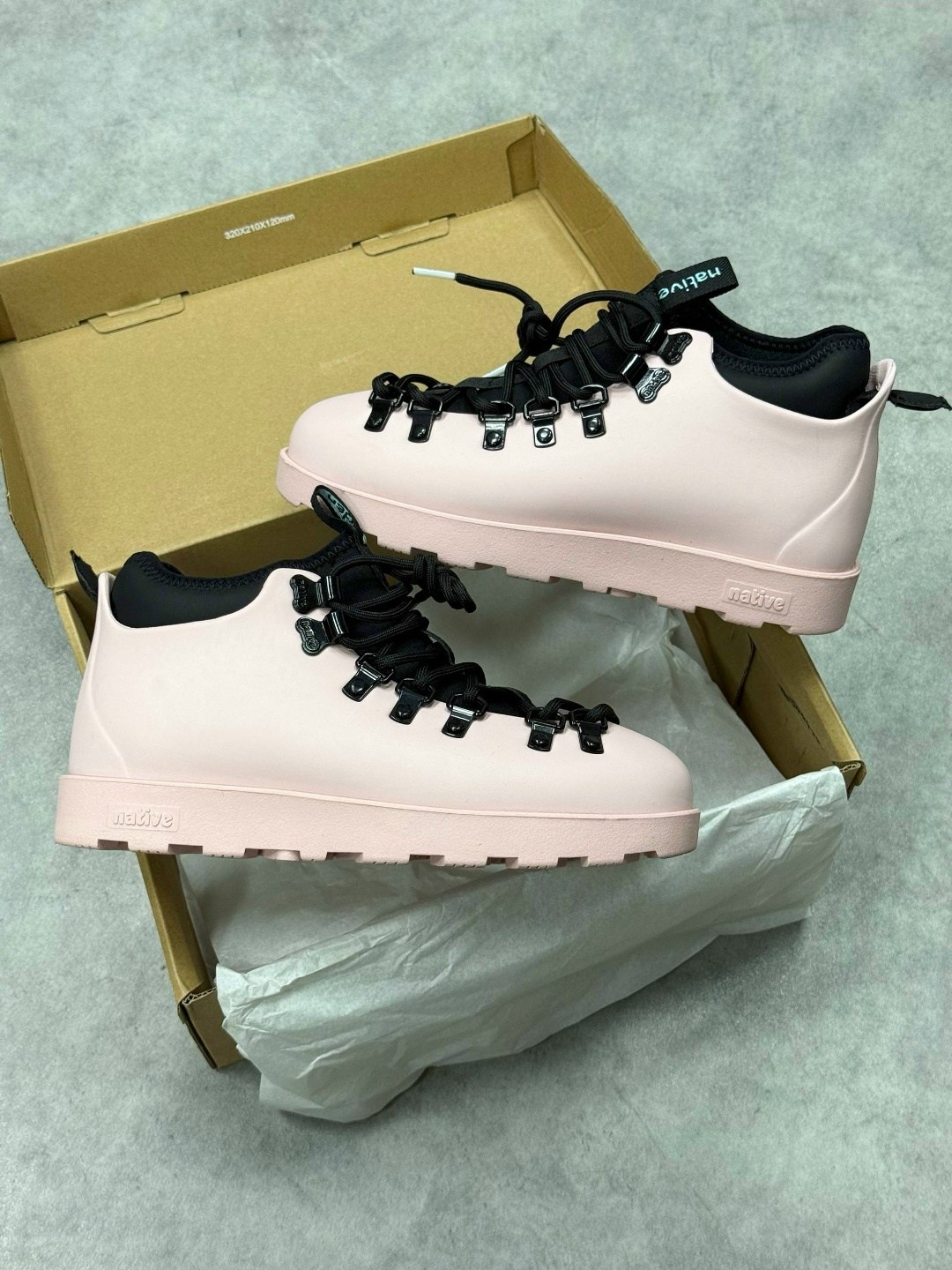 ботинки native fitzsimmons розовые,розовые женские ботинки native,ботинки зимние native fitzsimmons citylite bloom dust pink/bone white 2026,ботинки native fitzsimmons citylite,ботинки native fitzsimm