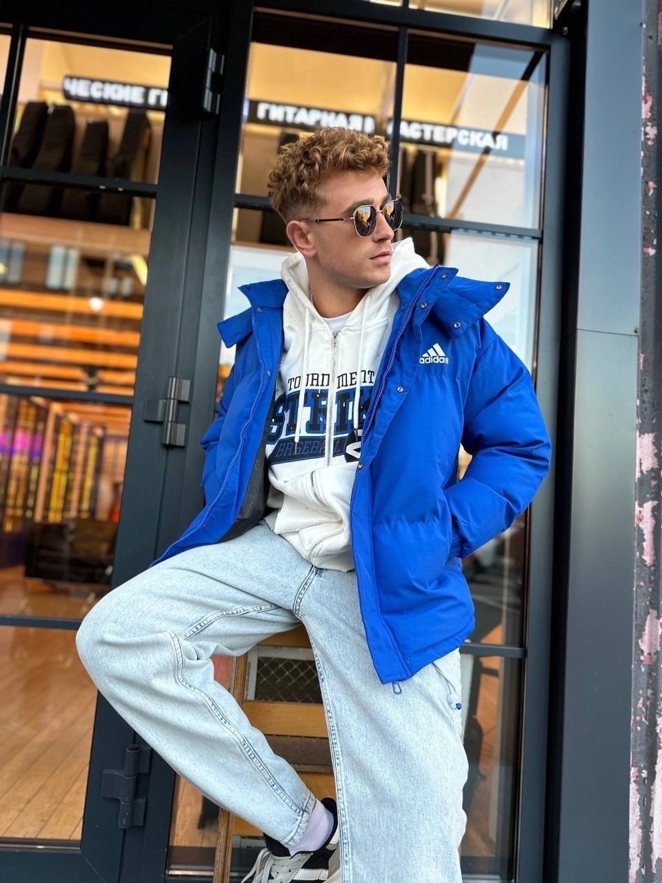 adidas ess mid пуховик мужской,пуховик adidas,пуховик мужской adidas,куртка мужская adidas,пуховик мужской adidas gt9140 синий m