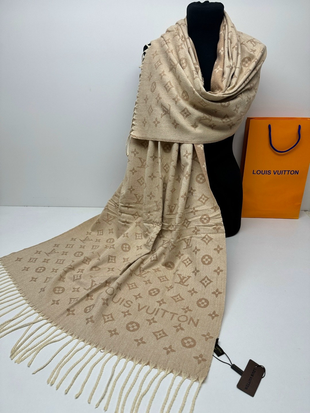палантин/шарф louis vuitton тёплый,палантин louis vuitton,палантин шарф шаль платок louis vuitton,палантин теплый louis vuitton,палантин женский