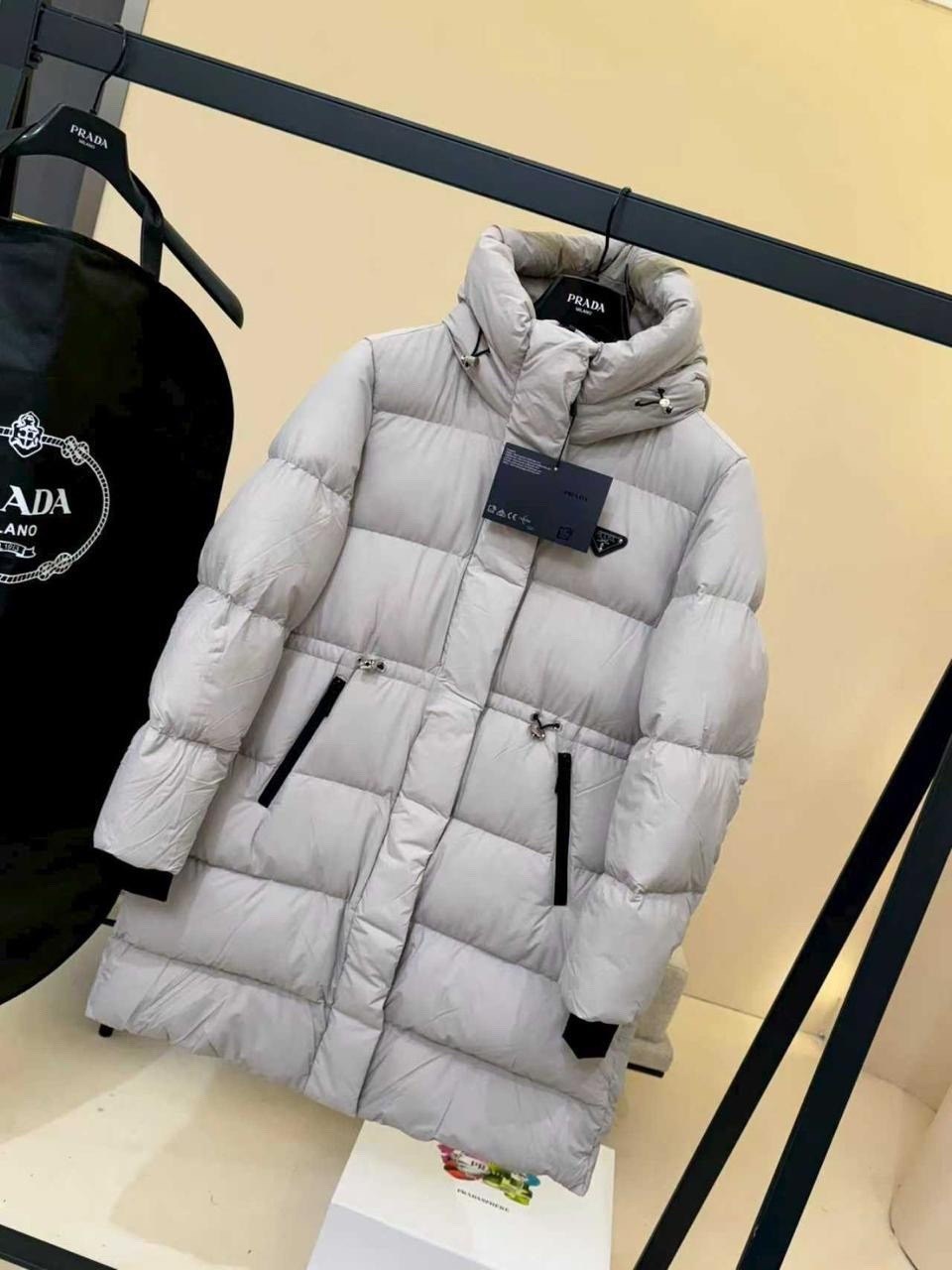 куртка женская зимний пуховик,пуховик теплый,пуховик prada,пуховик prada женский,пуховик зимний женский