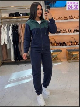 Костюм