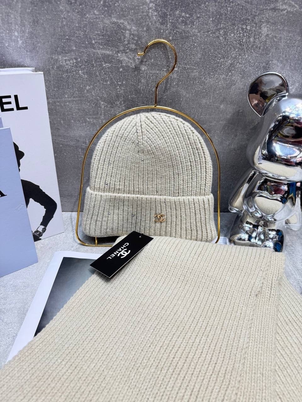 шарф chanel,шапка chanel,комплект из шапки и шарфа и перчаток chanel,шапка chanel набор шапка/шарф/перчатки,шапка chanel набор шапка/шарф/перчатки ch15