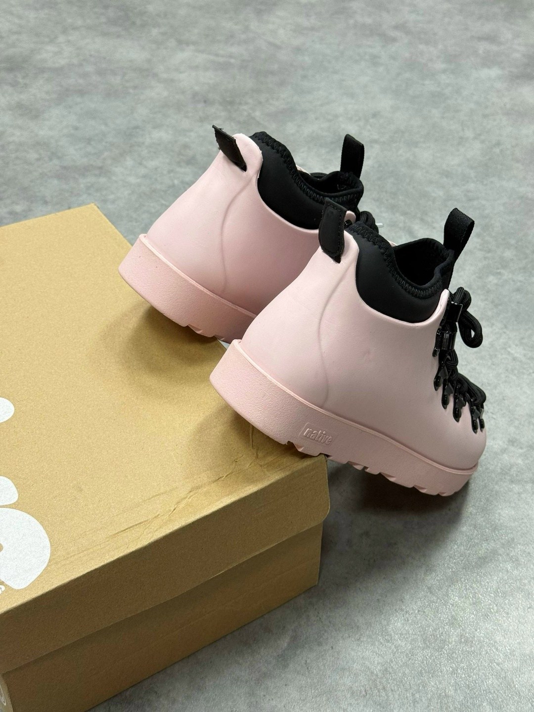 ботинки native fitzsimmons розовые,розовые женские ботинки native,ботинки зимние native fitzsimmons citylite bloom dust pink/bone white 2026,ботинки native fitzsimmons citylite,ботинки native fitzsimm