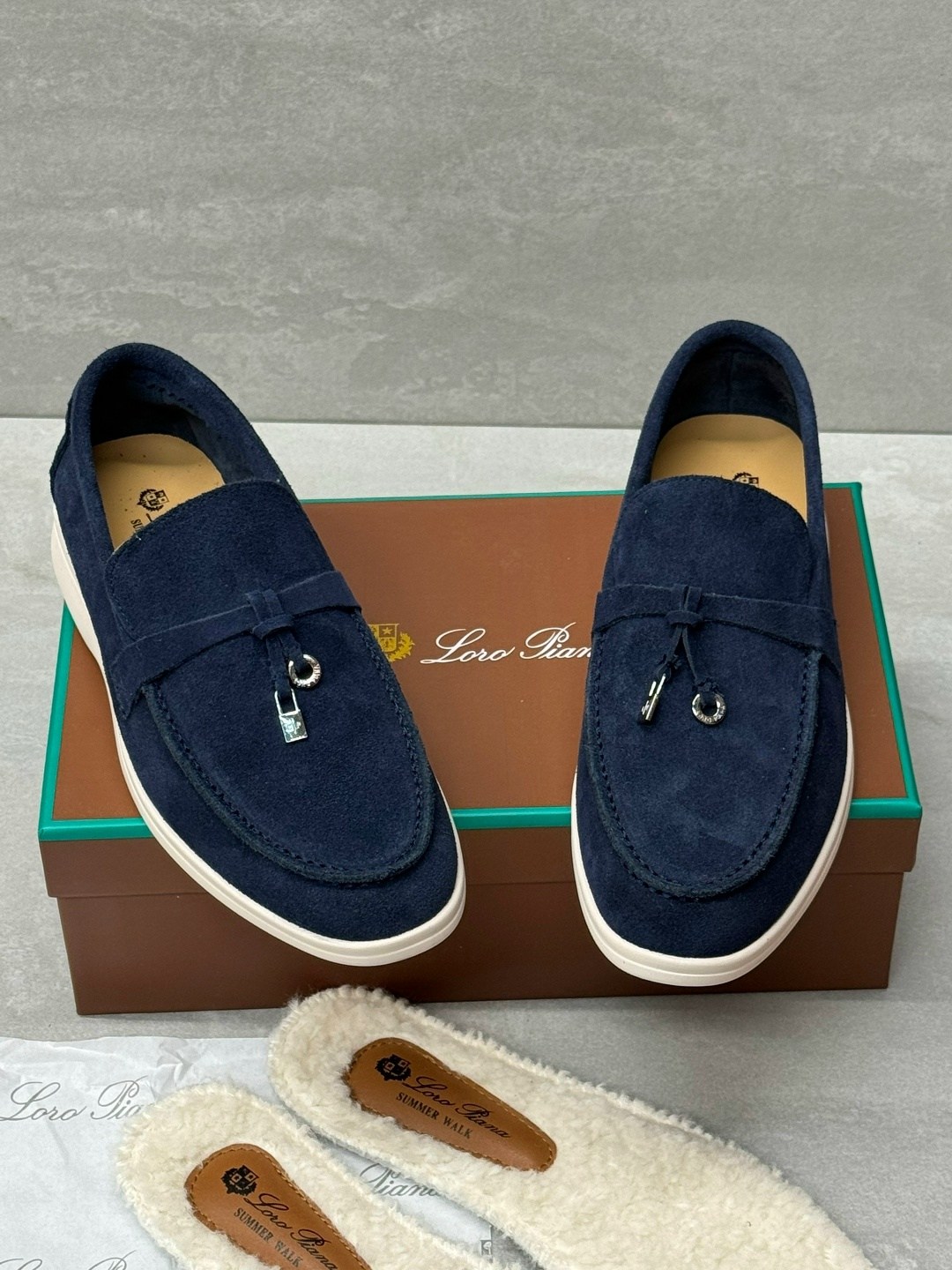 ,лоферы loro piana,лоферы мужские loro piana,мокасины лоро пиано мужские,мокасины замшевые