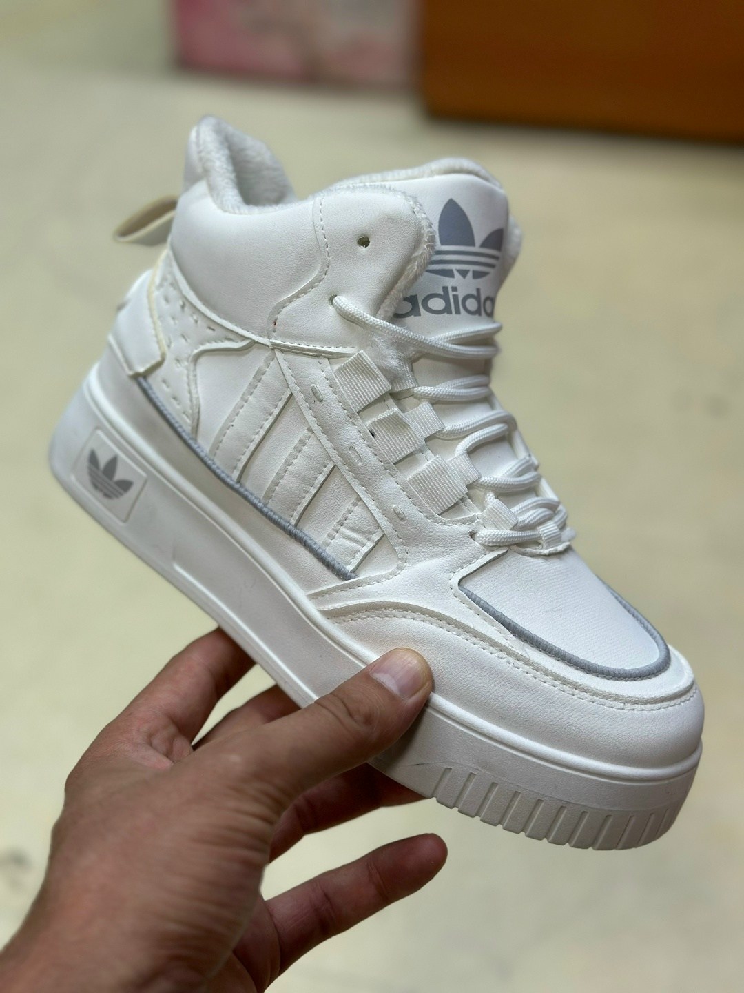 кроссовки зимние adidas,кроссовки adidas,adidas forum зимние кроссовки,женские кроссовки adidas,кроссовки адидас на высокой подошве