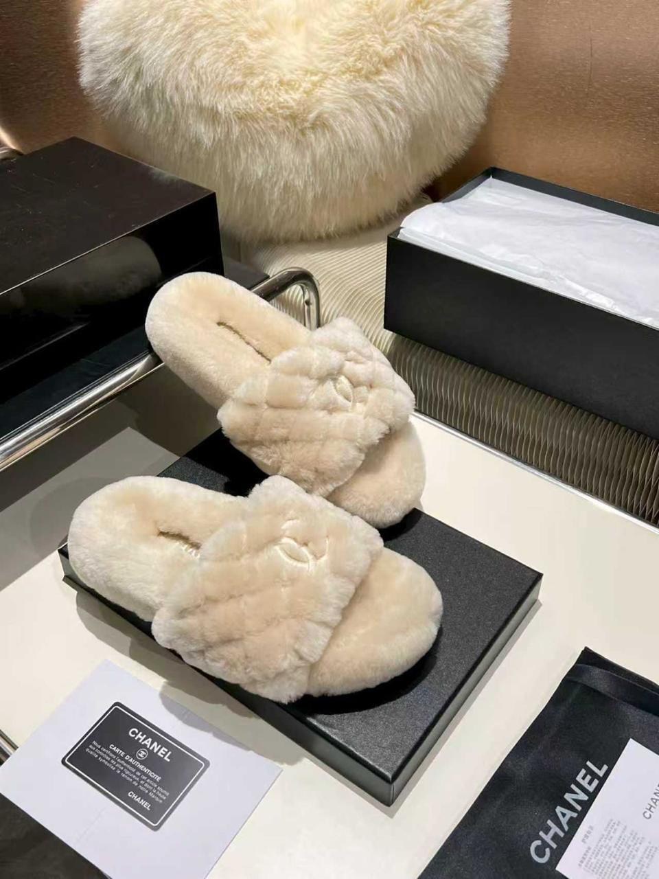 chanel шлепанцы женские,шлепанцы меховые,женские меховые тапочки,меховые тапочки,шлепанцы chanel
