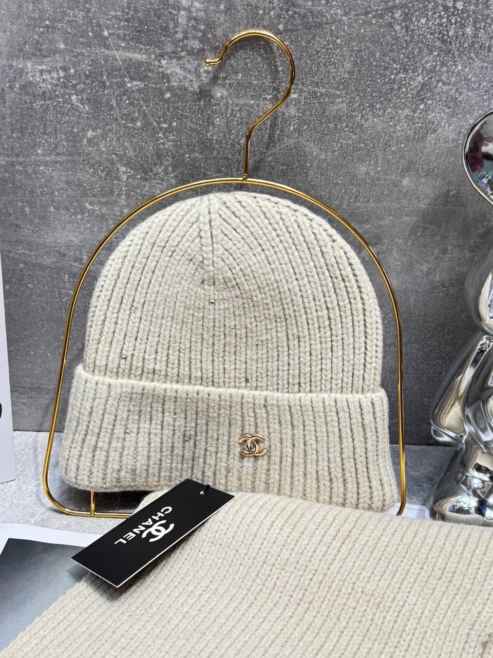 шарф chanel,шапка chanel,комплект из шапки и шарфа и перчаток chanel,шапка chanel набор шапка/шарф/перчатки,шапка chanel набор шапка/шарф/перчатки ch15