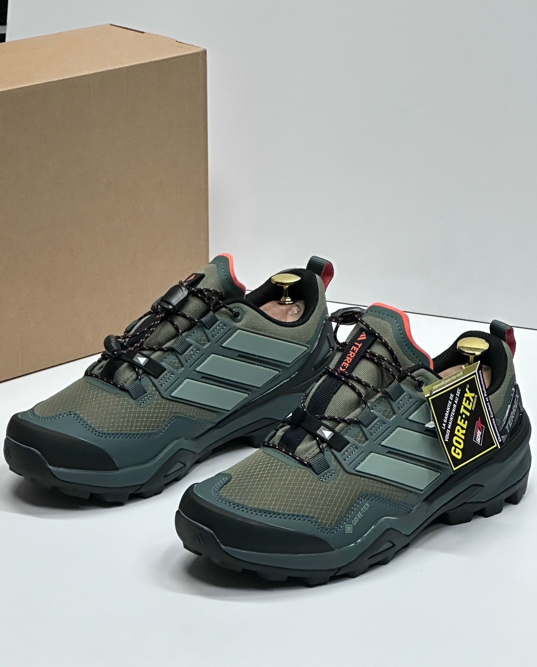 кроссовки adidas terrex,треккинговые кроссовки adidas outdoor terrex,adidas terrex,туристическая ,треккинговая  adidas terrex skychaser