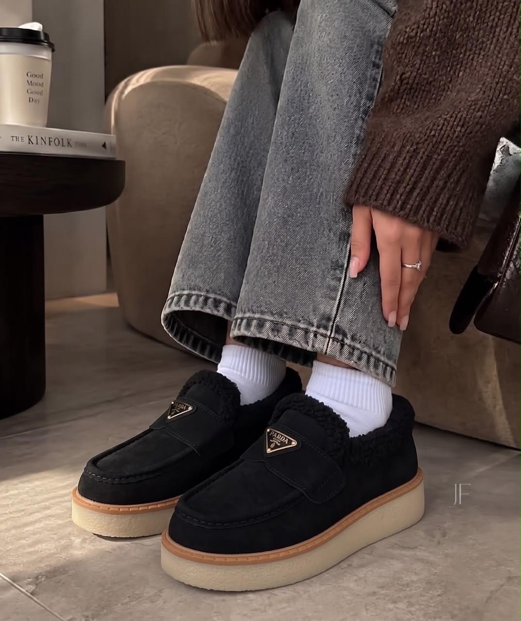 лоферы prada,лоферы с мехам,лоферы прада женские,,лоферы с мехом