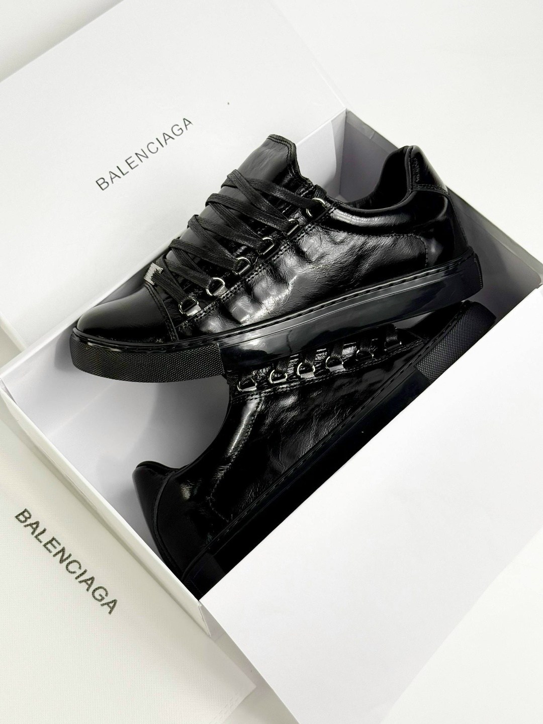 ,мужские кеды balenciaga low,ботинки balenciaga,balenciaga черные кожаные низкие кроссовки, balenciaga