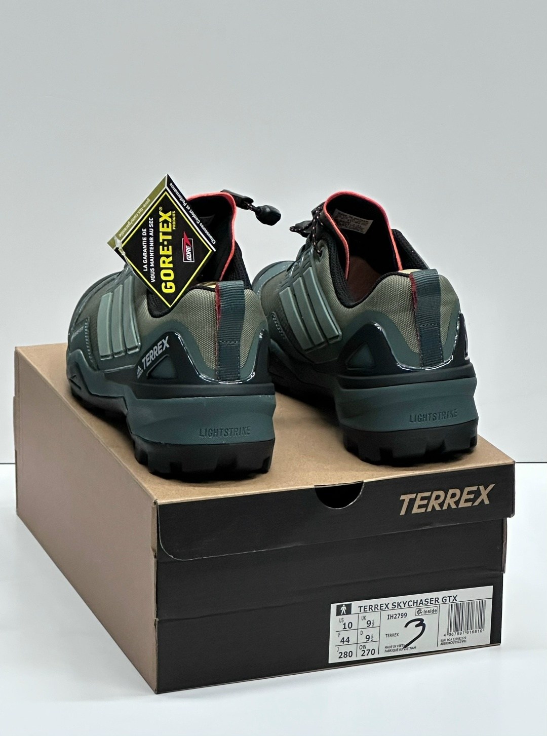 кроссовки adidas terrex,треккинговые кроссовки adidas outdoor terrex,adidas terrex,туристическая ,треккинговая  adidas terrex skychaser