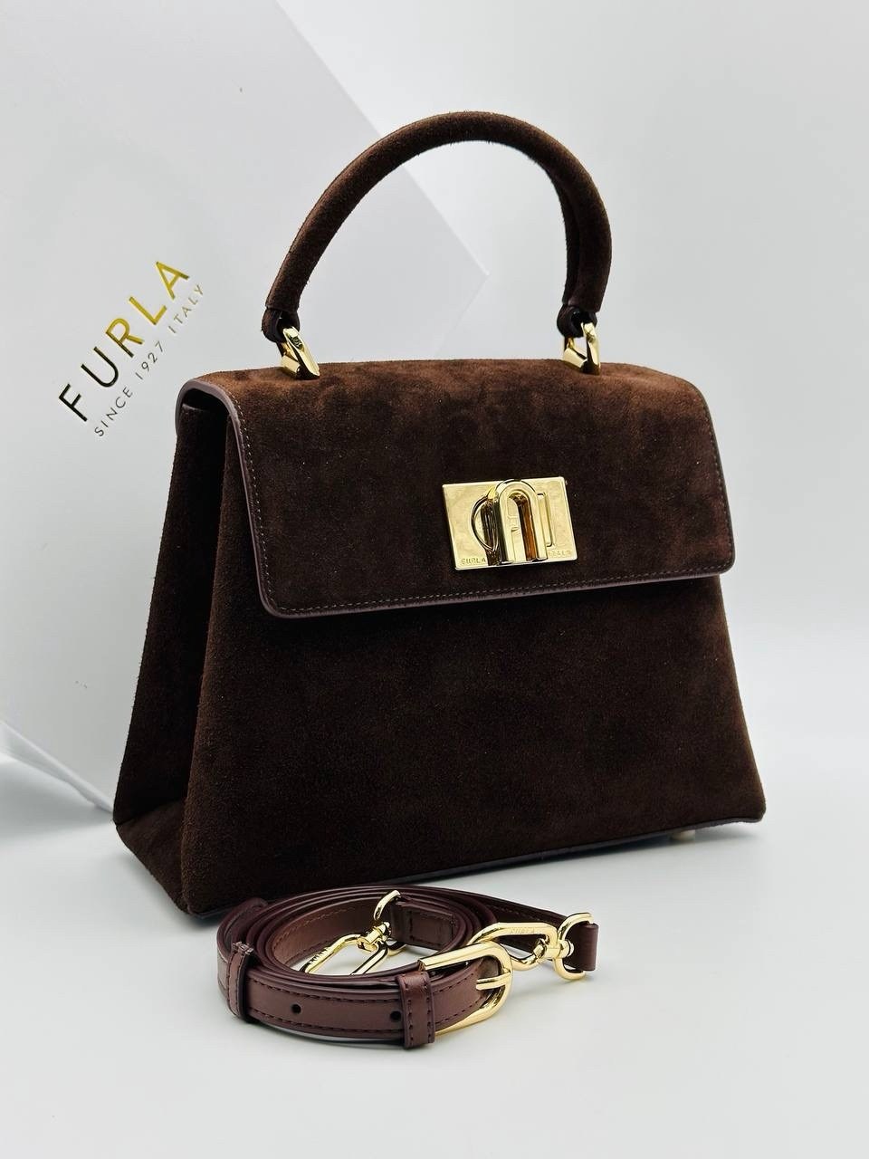 замшевая сумка,сумка,сумка женская furla,сумка из натуральной замши,сумка замшевая furla