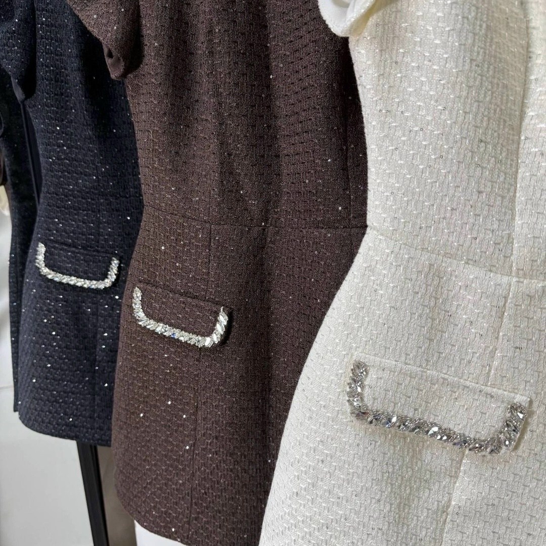 платье в стиле chanel,платья мини,модные образы,платье женская