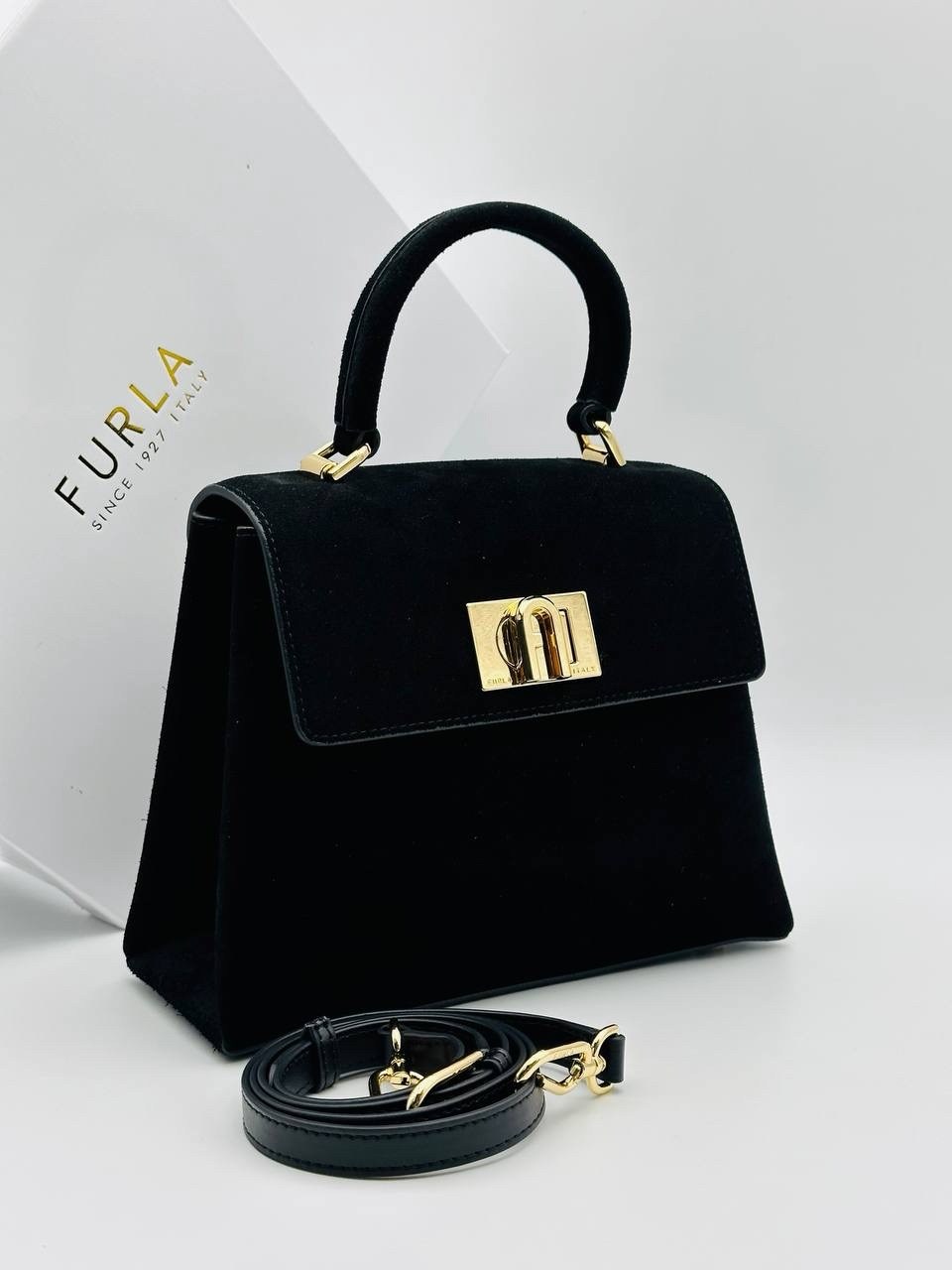 замшевая сумка,сумка,сумка женская furla,сумка из натуральной замши,сумка замшевая furla