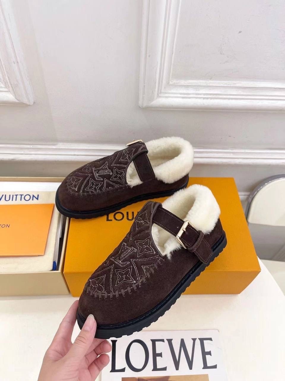 лоферы louis vuitton,женские замшевые ботинки louis vuitton colorado comfort на меху черные,,женские замшевые ботинки louis vuitton colorado comfort на меху бежевые,ботинки louis vuitton