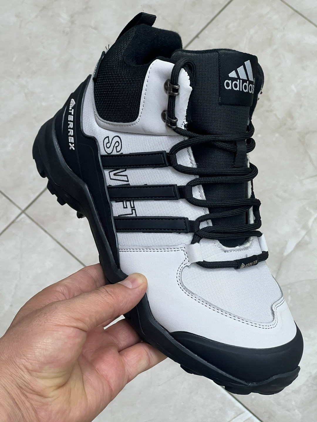 зимние ботинки adidas climaproof высокие,зимние кроссовки adidas terrex,кроссовки зимние adidas,зимние кроссовки adidas terrex цвет черный,зимние кроссовки адидас 700