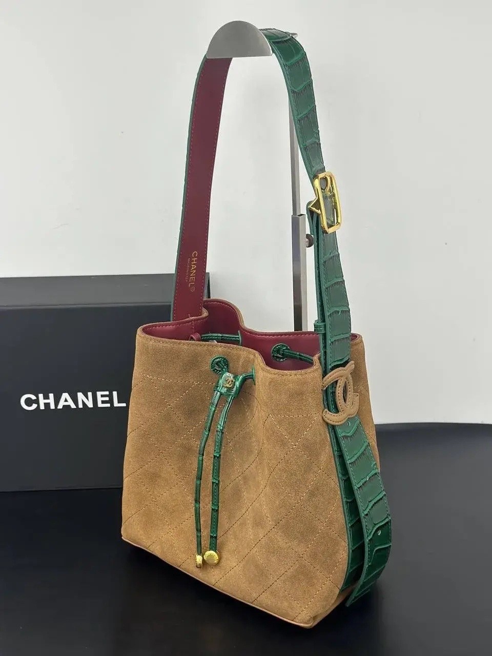 сумка chanel,женская замшевая сумка chanel shopping bag бежевая с черным,chanel сумка кросс боди,женская сумка chanel натуральная кожа + замша,сумка женская натуральная кожа chanel