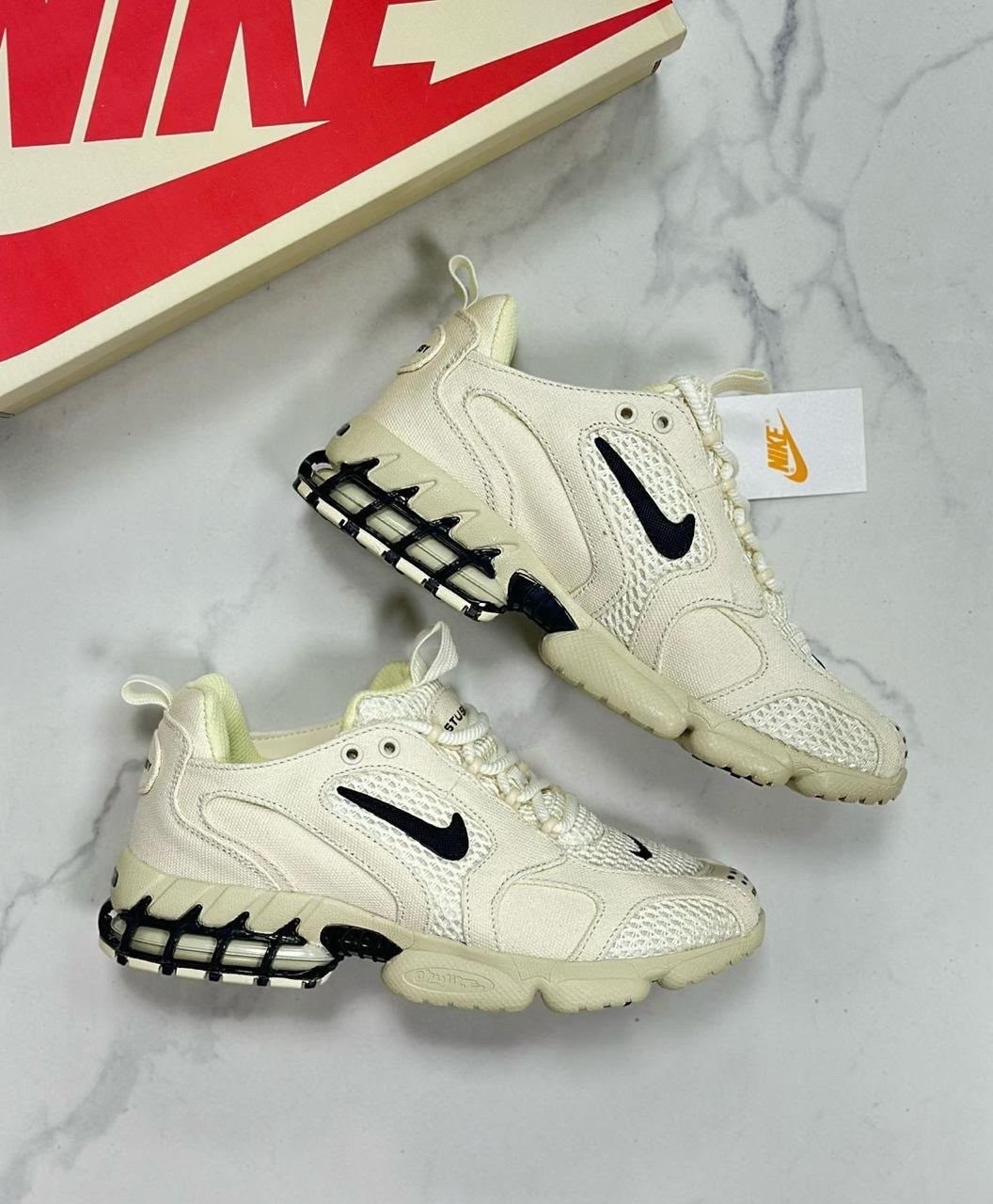 кроссовки nike stussy air zoom spiridon,nike air zoom spiridon cage 2,кроссовки nike x stussy air zoom spiridon cage,кроссовки nike stussy air zoom spiridon форс,кроссовки stussy nike
