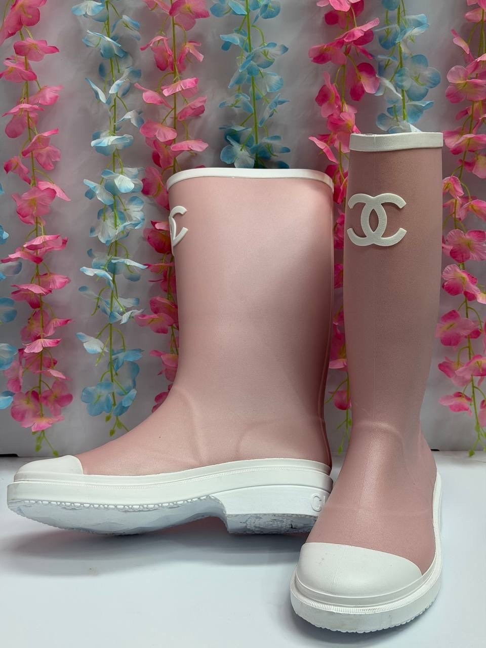 резиновые сапоги chanel,резиновые сапоги шанель,сапоги chanel,женские резиновые сапоги chanel черные,chanel черные резиновые сапоги для женщин