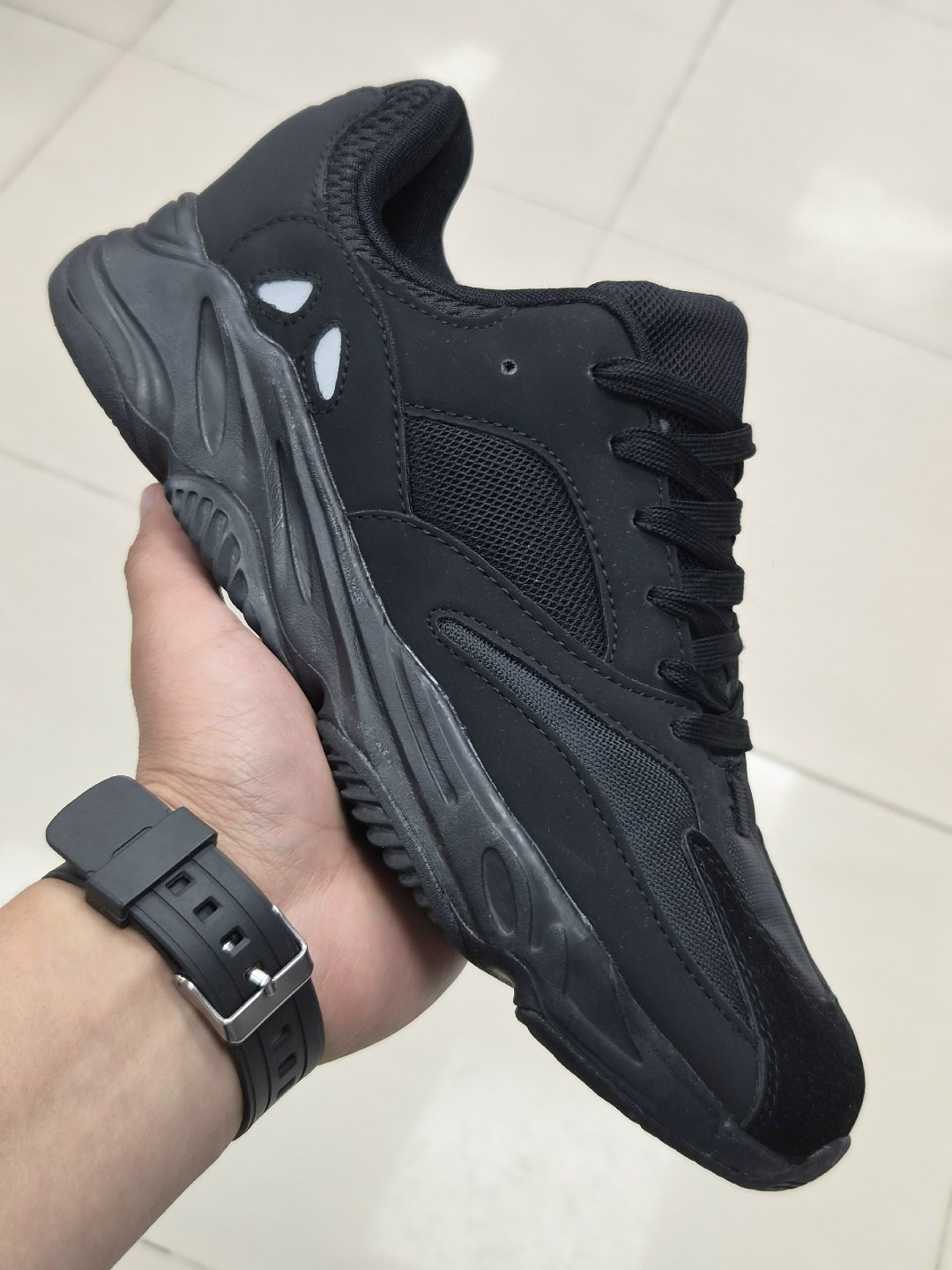 adidas yeezy boost 700,кроссовки adidas yeezy boost 700,кроссовки adidas yeezy boost 700 wave runner,adidas yeezy 700,adidas yeezy boost 700 wave runner solid grey