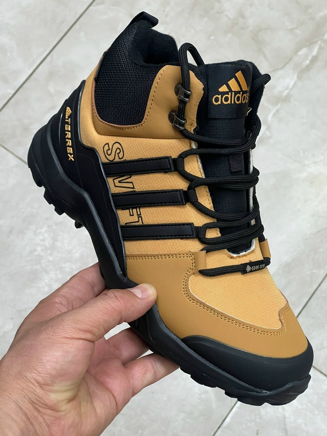 зимние ботинки adidas climaproof высокие,зимние кроссовки adidas terrex,кроссовки зимние adidas,зимние кроссовки adidas terrex цвет черный,зимние кроссовки адидас 700