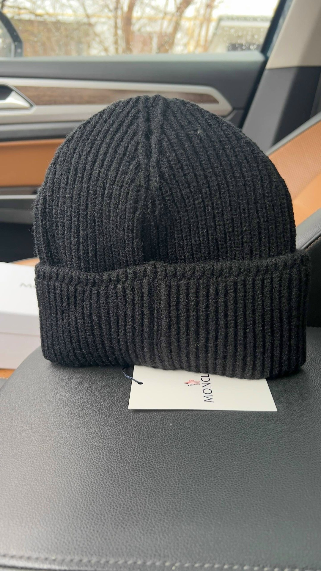 шапка moncler,мужские шапки moncler,шапка moncler черный,moncler черная шерстяная шапка для женщин,moncler шапка бини с нашивкой-логотипом серый