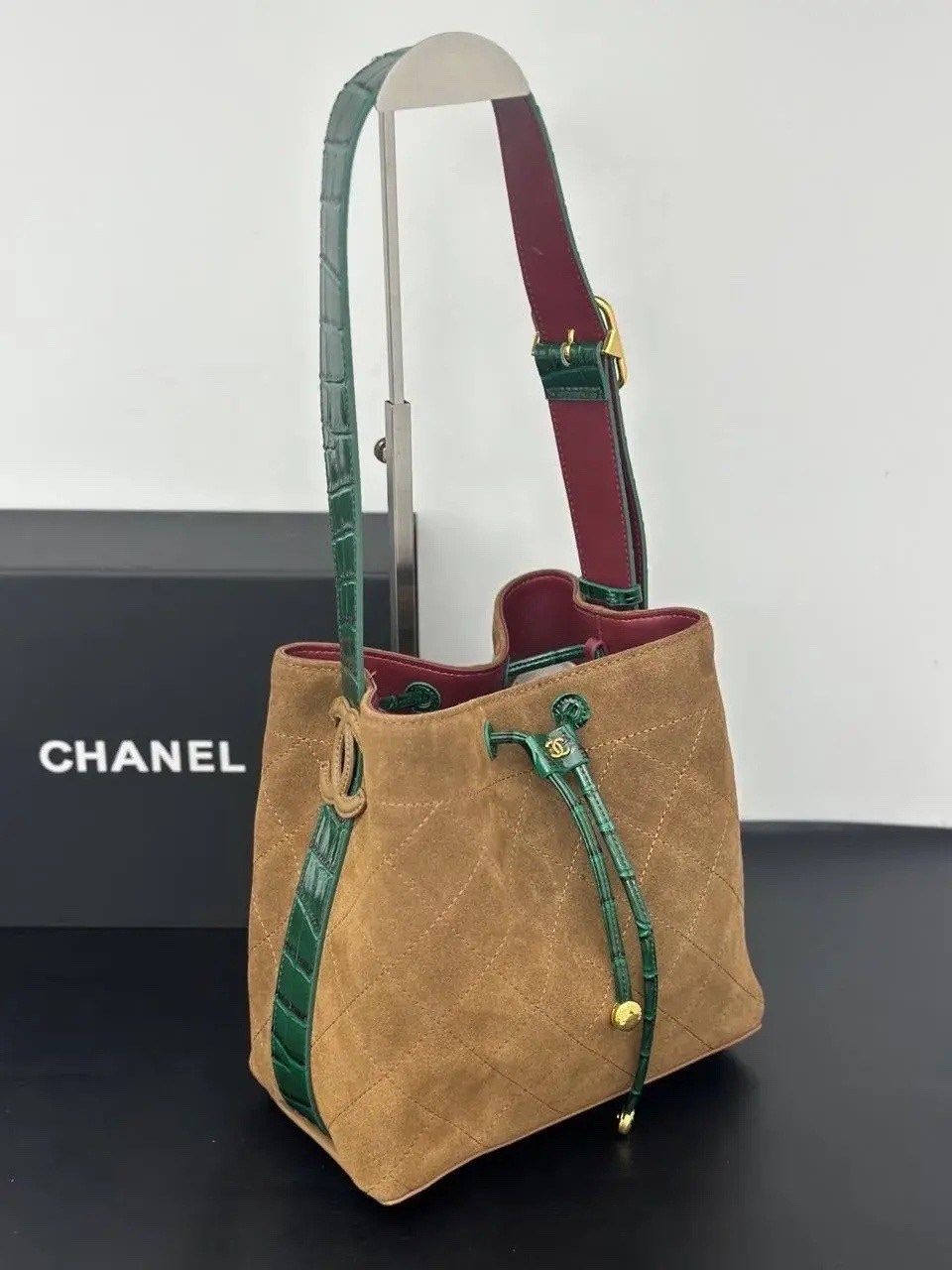 сумка chanel,женская замшевая сумка chanel shopping bag бежевая с черным,chanel сумка кросс боди,женская сумка chanel натуральная кожа + замша,сумка женская натуральная кожа chanel