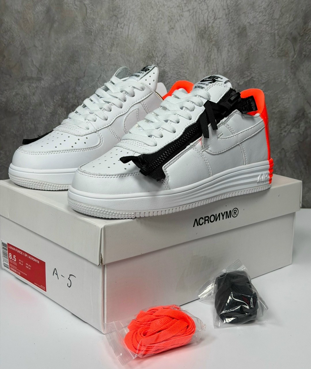 nike acronym lunar force 1,acronym x nike lunar force 1,nike x acronym lunar force 1 sp white & bright crimson,nike air force 1 acronym,nike force 1 low lunar acronym bright crimson