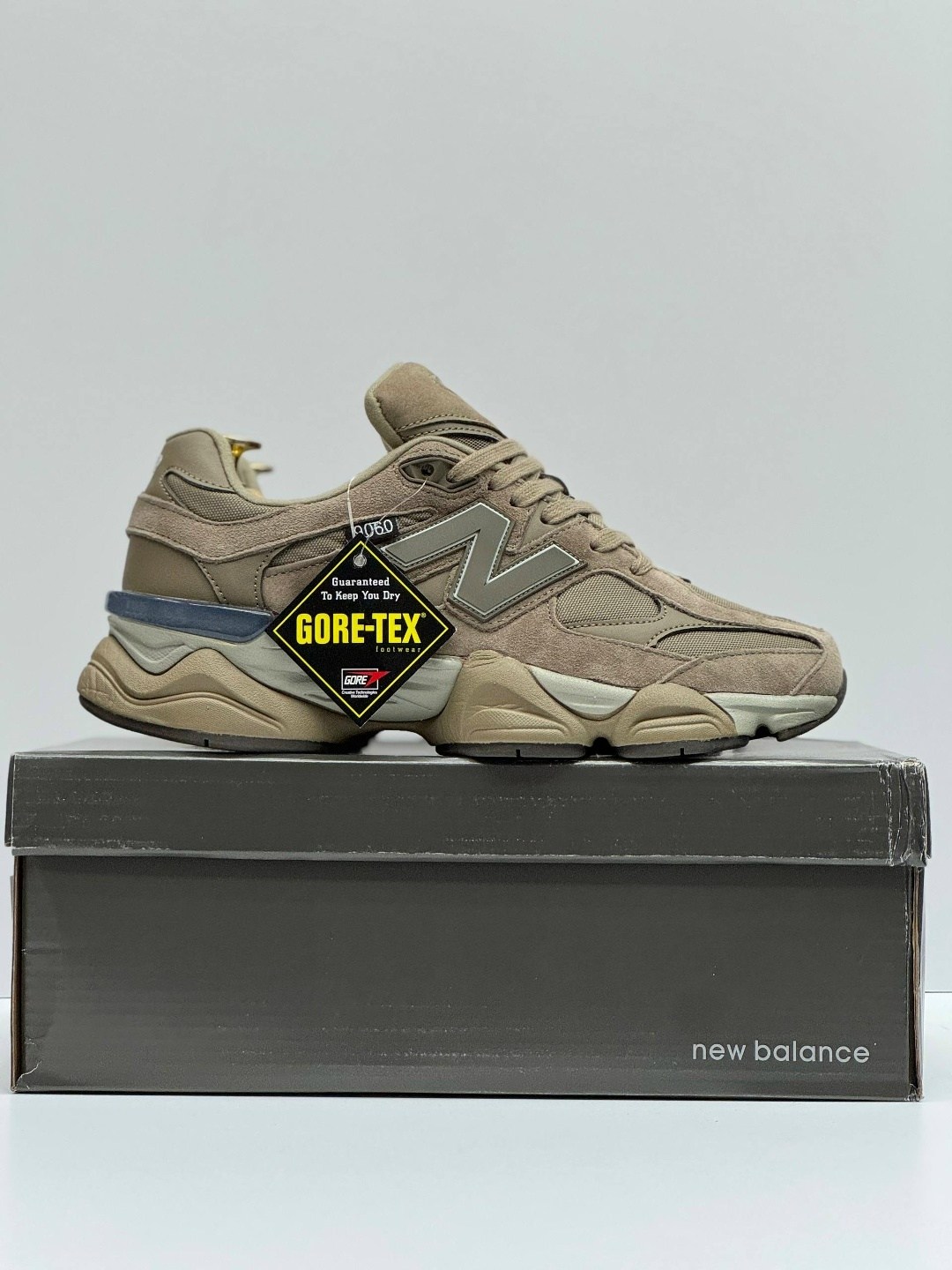кроссовки new balance 9060,кроссовки new balance,кроссовки мужские new balance,new balance 9060,new balance бежевые замшевые кроссовки 9060 для женщин