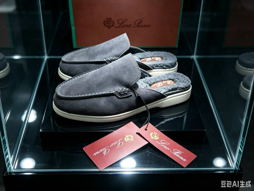 ,лоферы loro piana,лоферы женские loro piana,loro piana замшевые ботинки,мужские лоферы