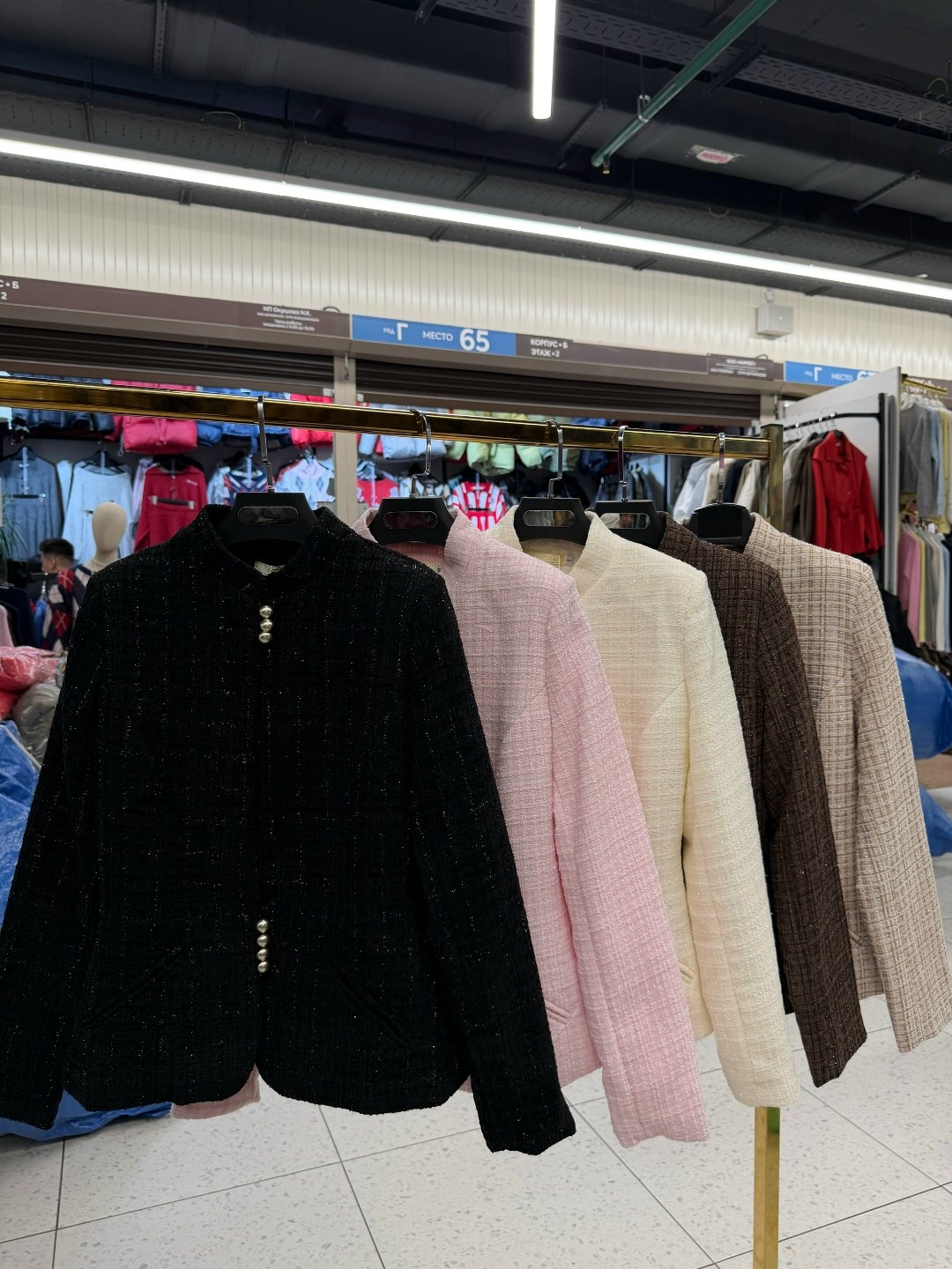 женская твидовая куртка,твидовый жакет chanel,женский твидовый пиджак,твидовая куртка,теплая куртка