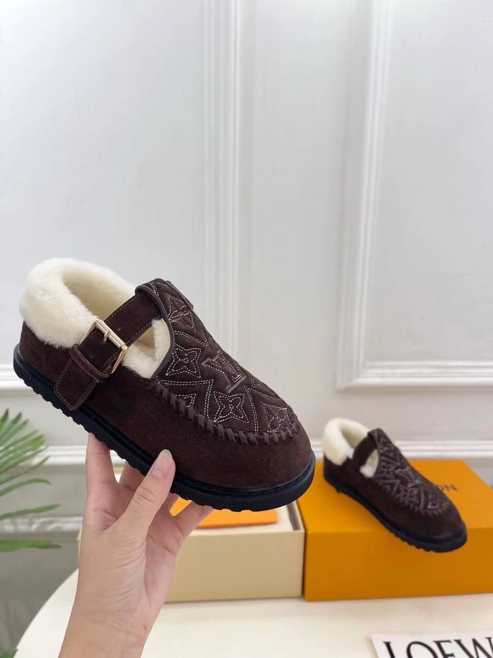 лоферы louis vuitton,женские замшевые ботинки louis vuitton colorado comfort на меху черные,,женские замшевые ботинки louis vuitton colorado comfort на меху бежевые,ботинки louis vuitton