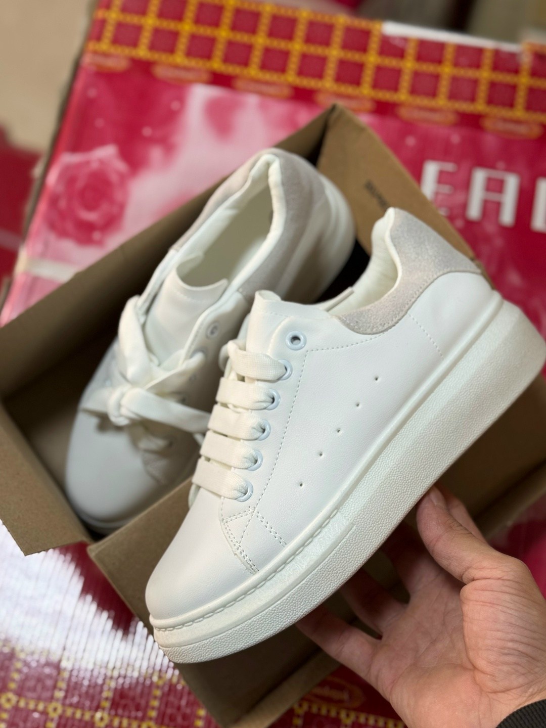 ,alexander mcqueen кроссовки женские,кроссовки женскиe,кроссовки женские белые,белые кеды