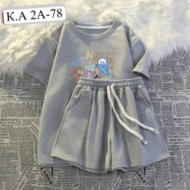 Костюм