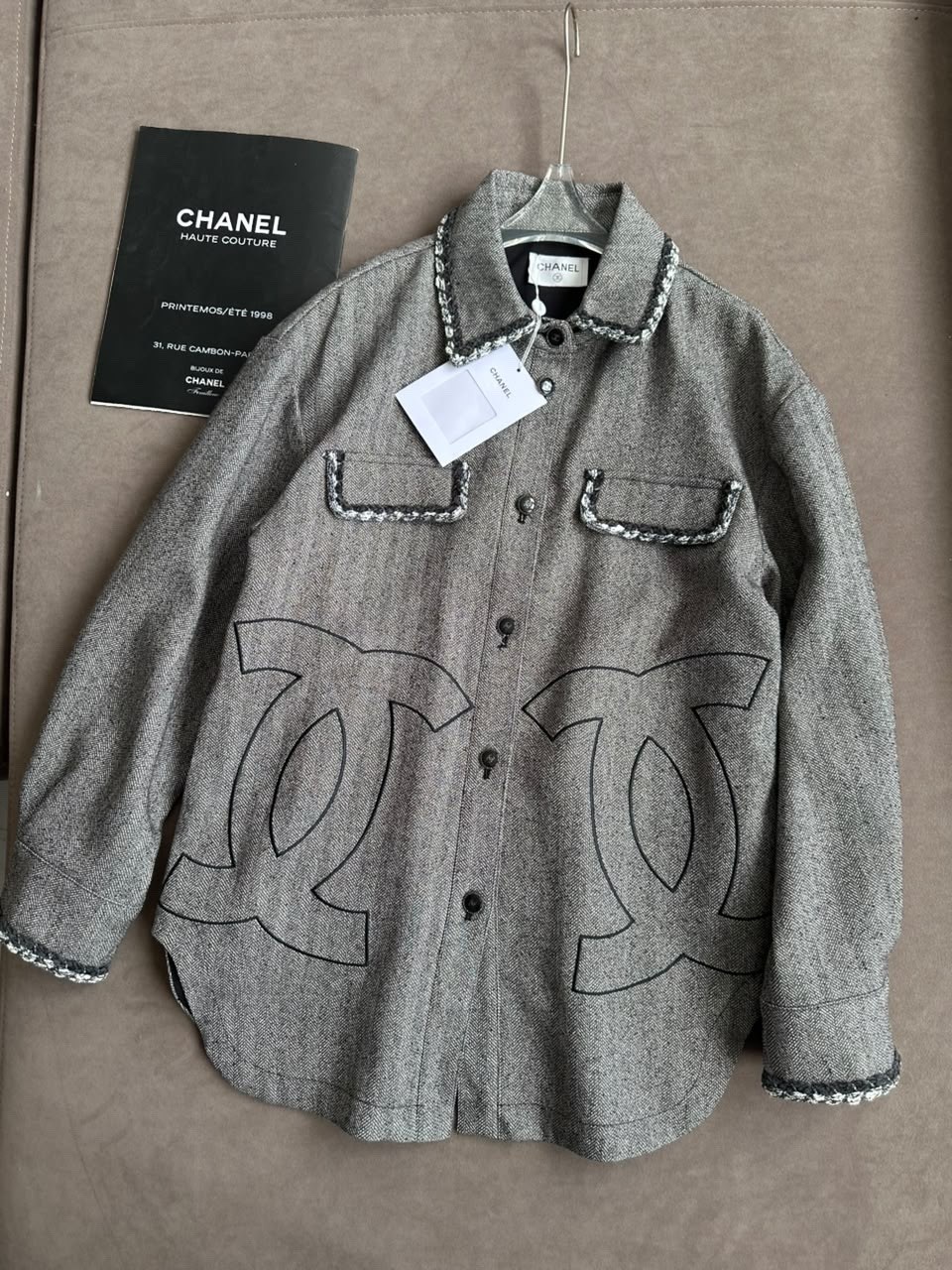 жакет шанель,пиджак chanel,жакет в стиле шанель,одежда шанель,шанель мода