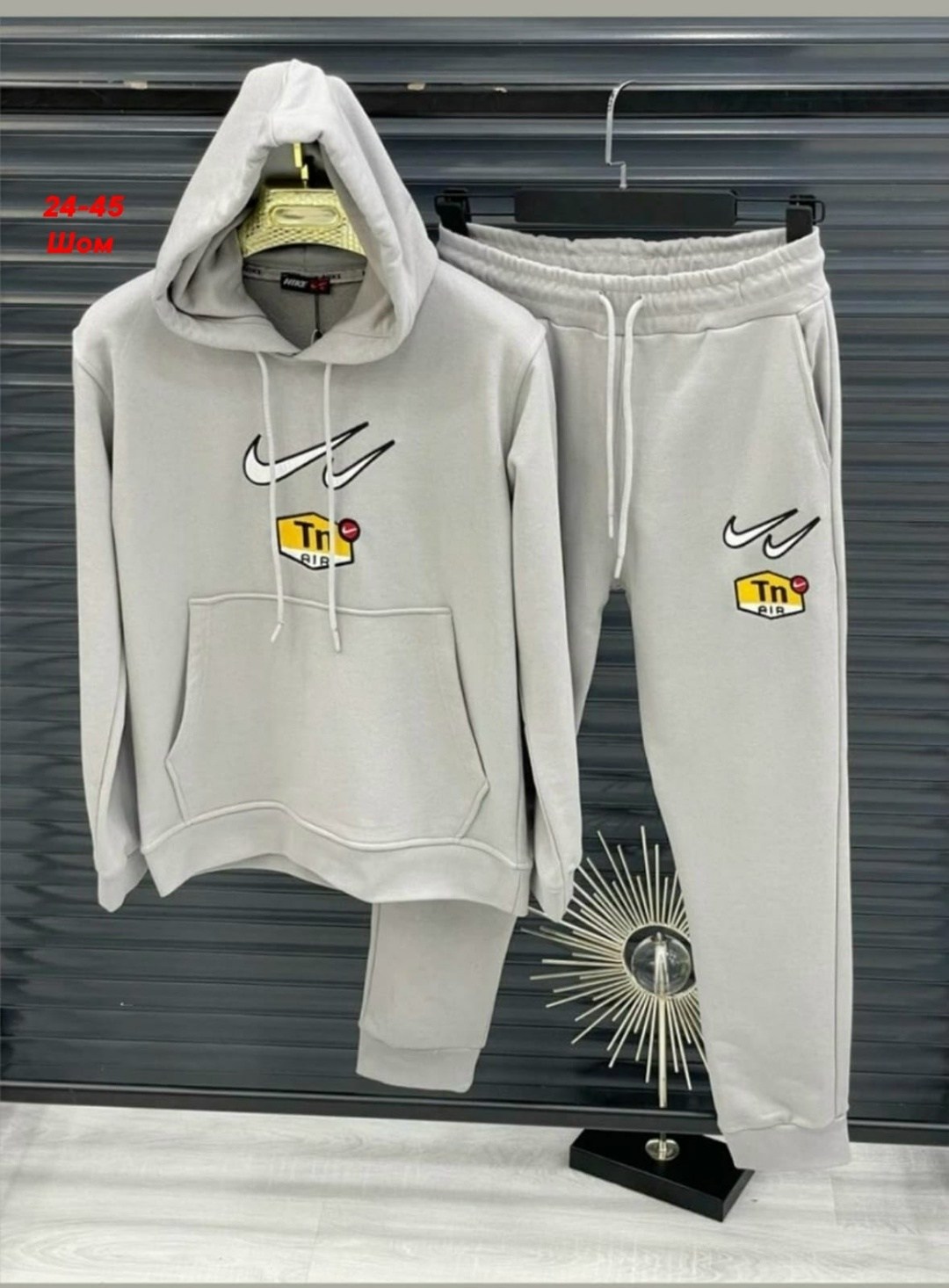спортивные костюмы nike,мужской спортивный костюм,спортивный костюм nike черный теплый,спортивные костюмы двойка,спортивный костюм nike на флисе