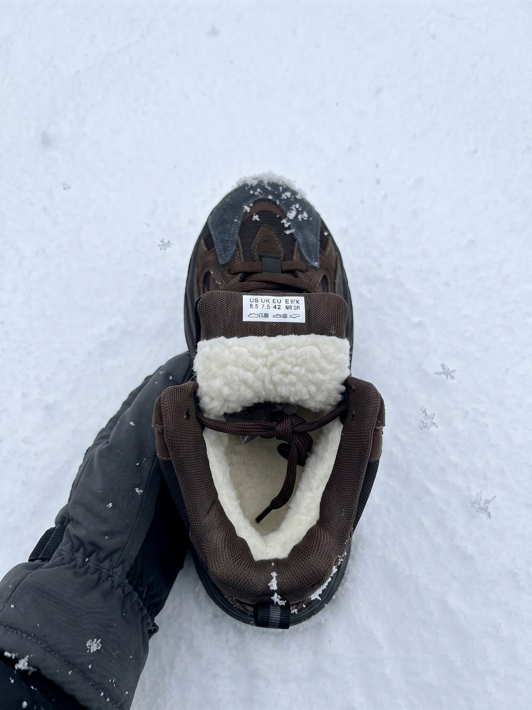 зимние кроссовки adidas niteball hi,adidas кроссовки мужские,зимние кроссовки adidas,кроссовки adidas yeezy boost 700,adidas yeezy boost 700 v 2